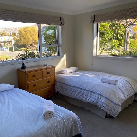 Amazing Aubrey, Walk To Bremner Bay Vila Wanaka Exterior foto