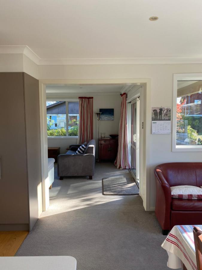 Amazing Aubrey, Walk To Bremner Bay Vila Wanaka Exterior foto